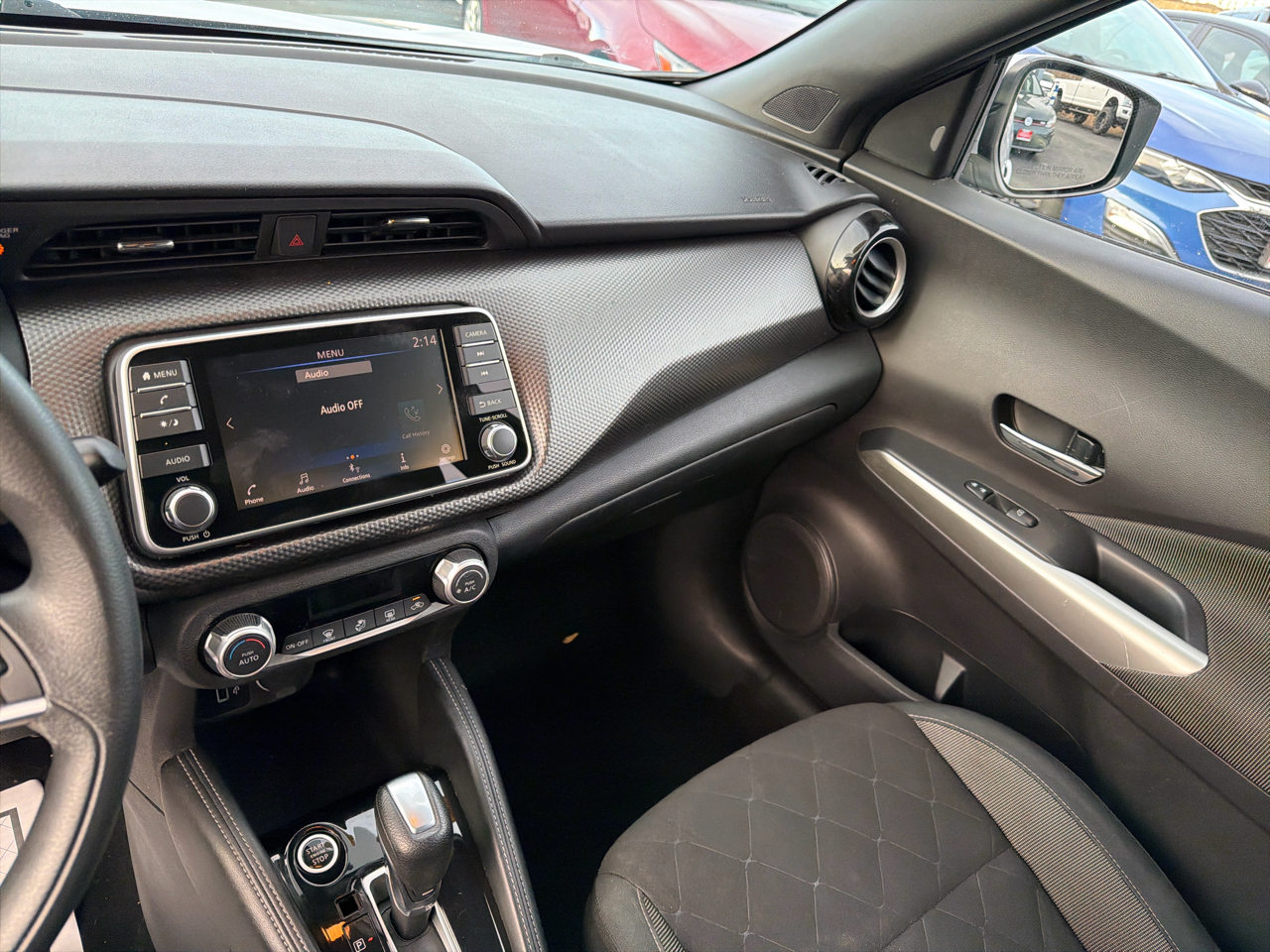 Nissan Kicks SV FWD 2020