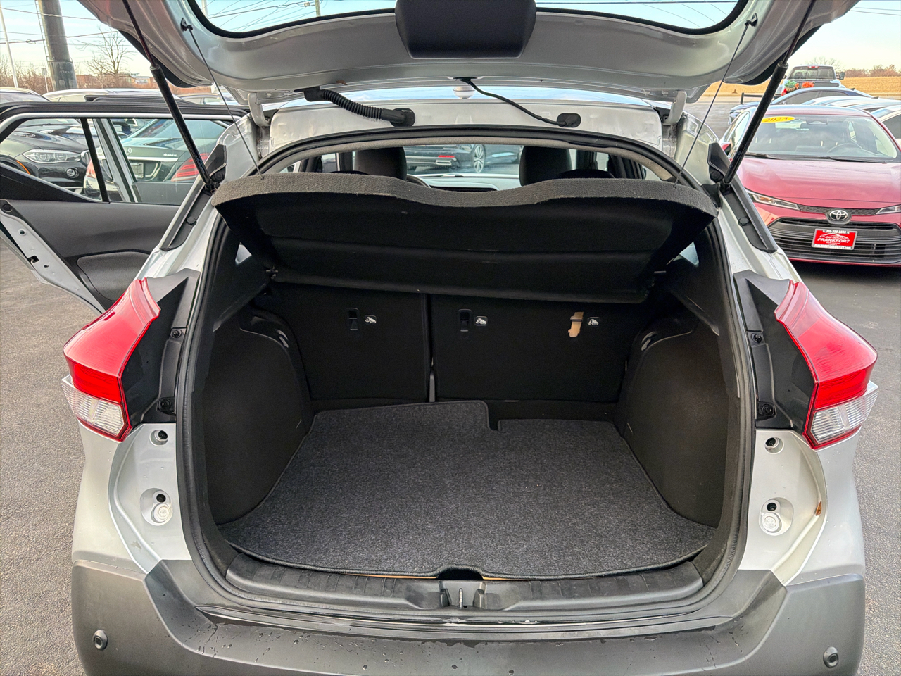 Nissan Kicks SV FWD 2020