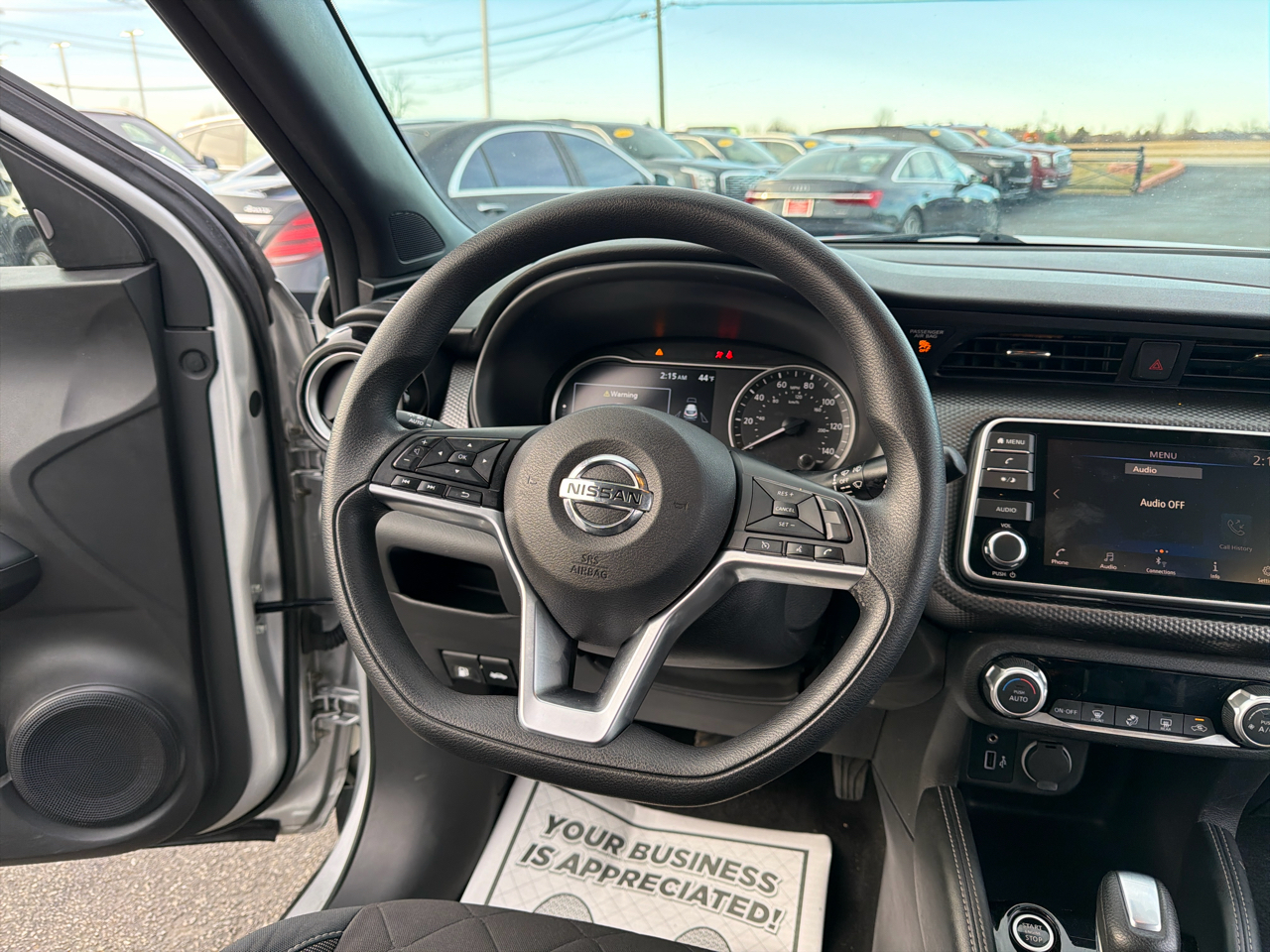 Nissan Kicks SV FWD 2020