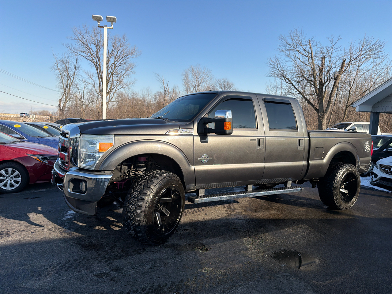 Ford Super Duty F-250 SRW 4WD Crew Cab 156" Lariat 2016