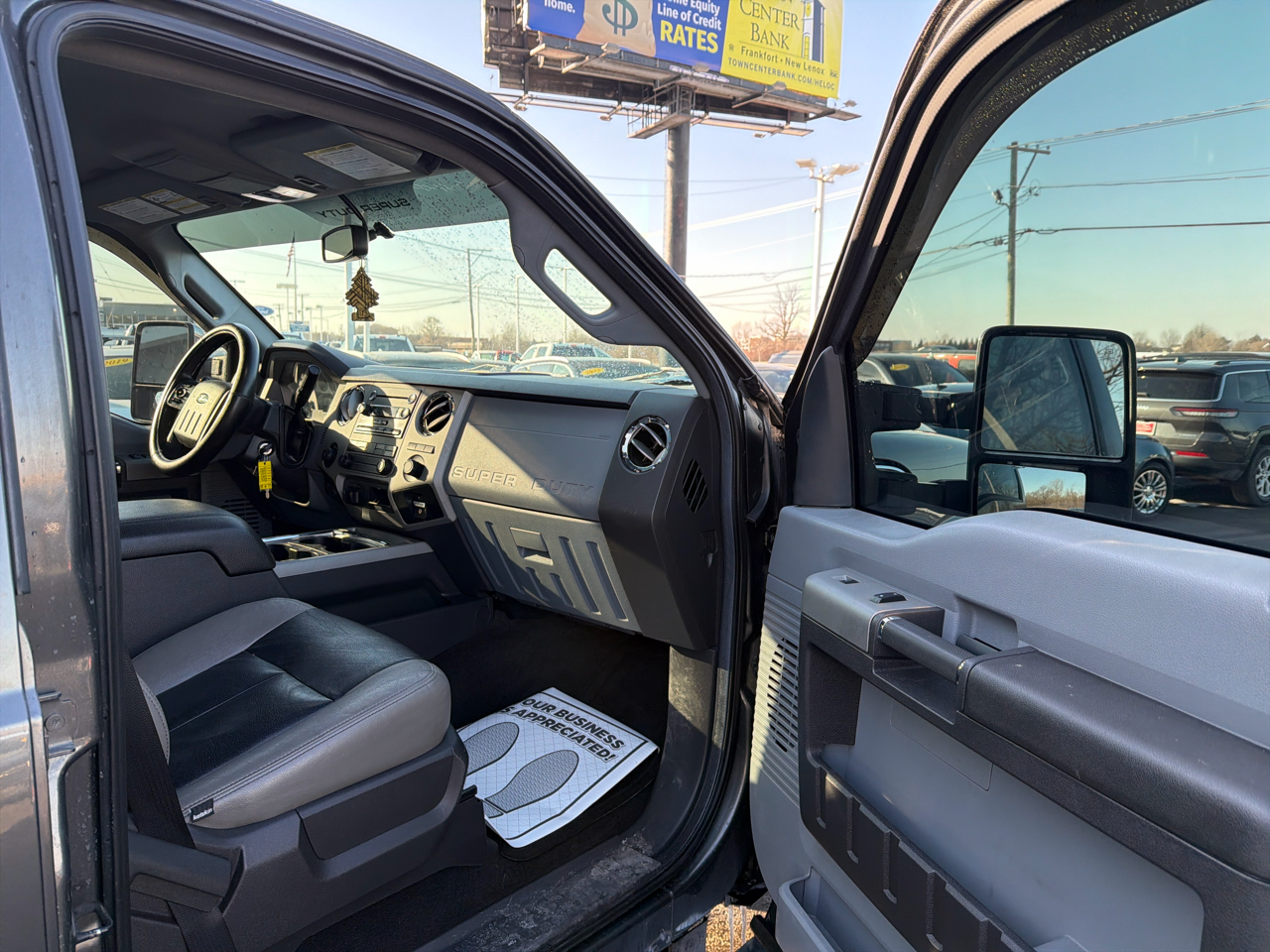 Ford Super Duty F-250 SRW 4WD Crew Cab 156" Lariat 2016