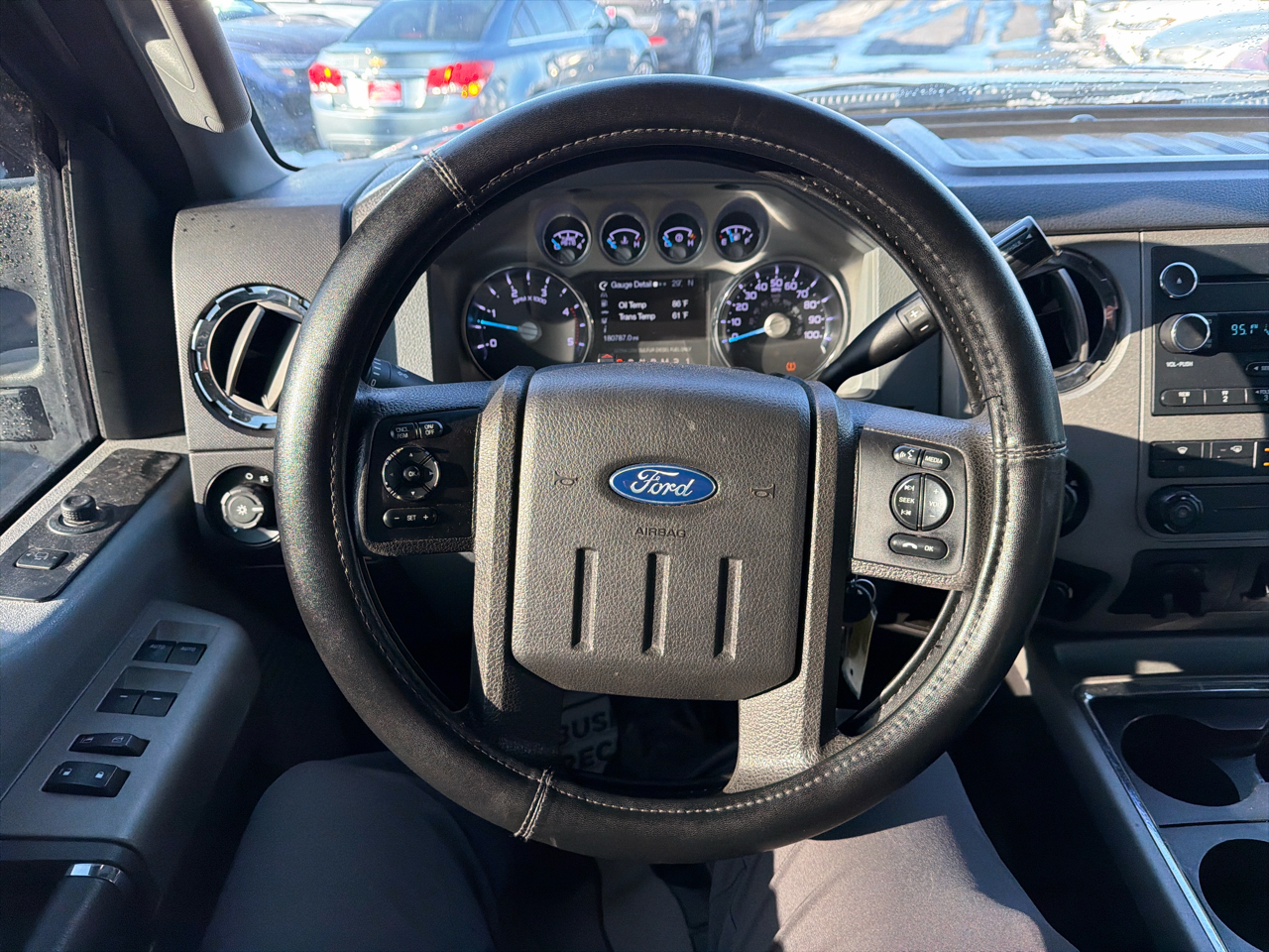 Ford Super Duty F-250 SRW 4WD Crew Cab 156" Lariat 2016