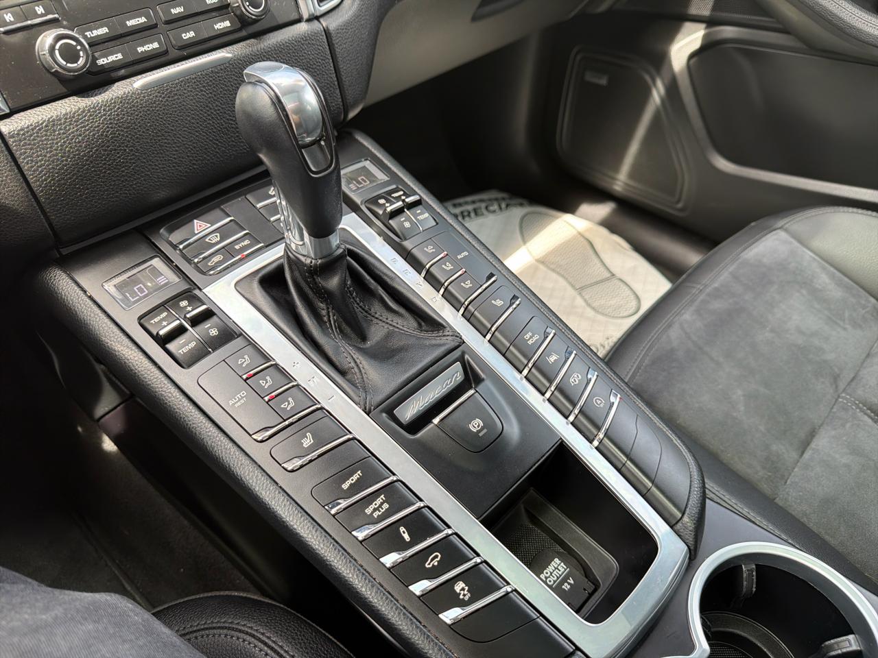 Porsche Macan AWD 2018