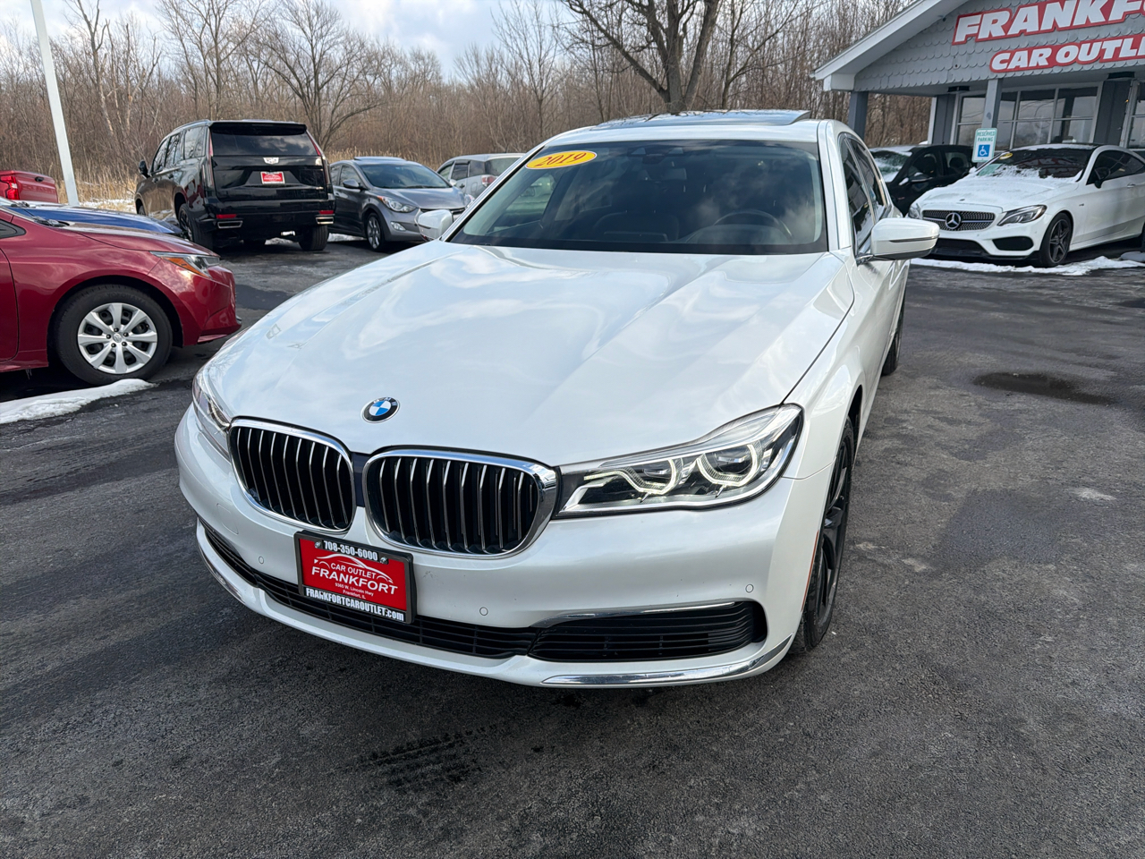 BMW 7 Series 750i xDrive Sedan 2019