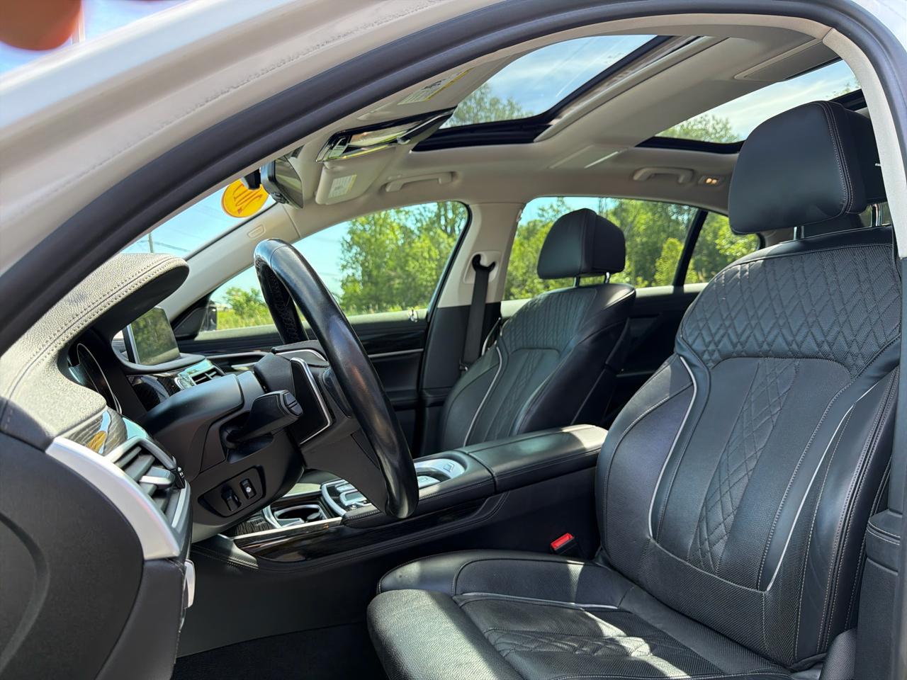 BMW 7 Series 750i xDrive Sedan 2019