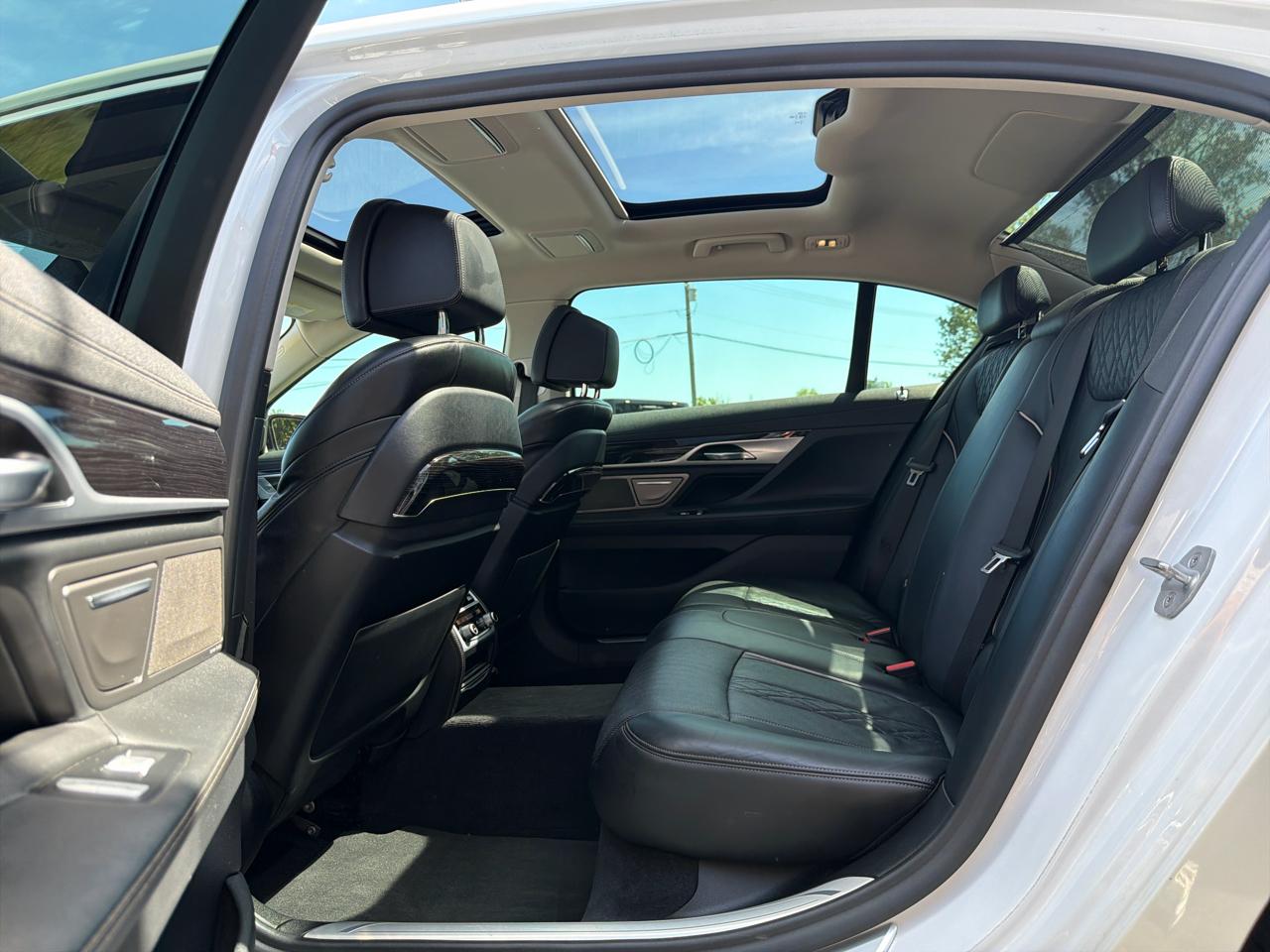 BMW 7 Series 750i xDrive Sedan 2019