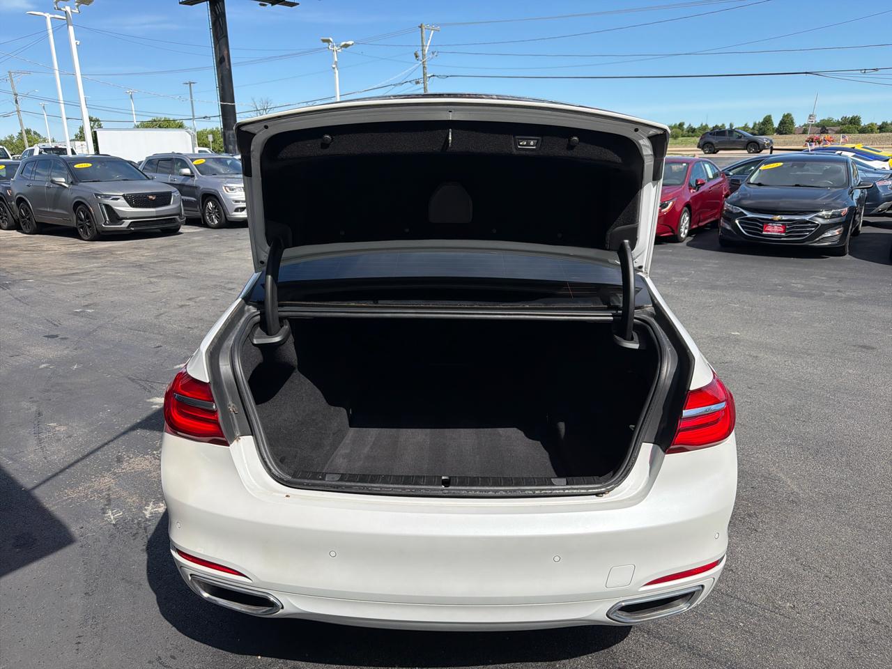 BMW 7 Series 750i xDrive Sedan 2019