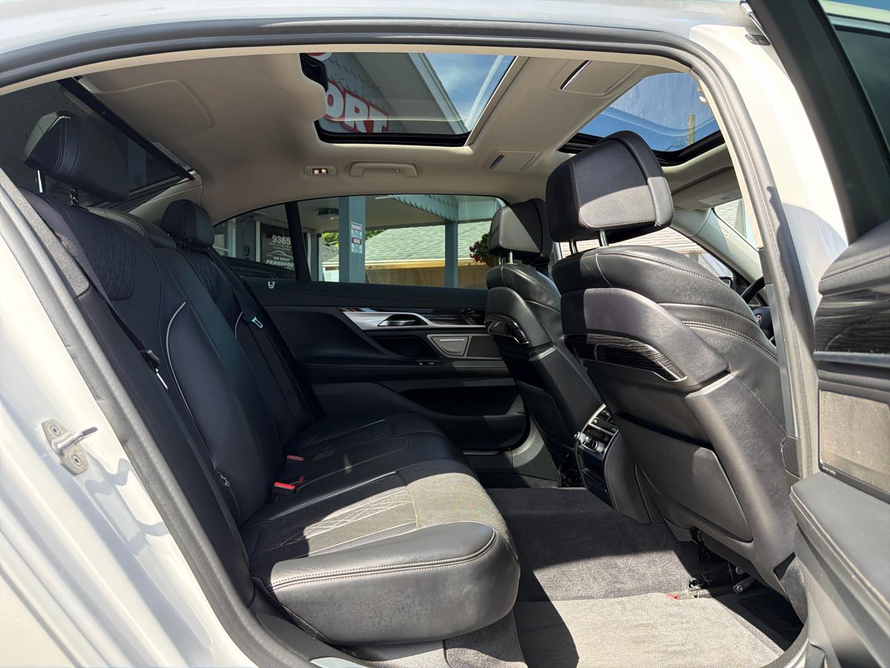 BMW 7 Series 750i xDrive Sedan 2019