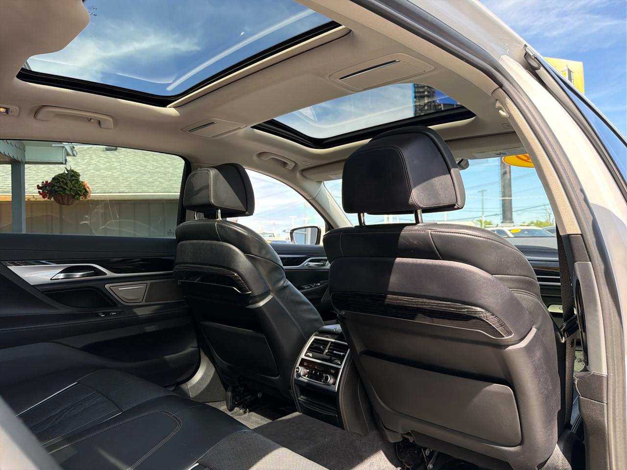 BMW 7 Series 750i xDrive Sedan 2019