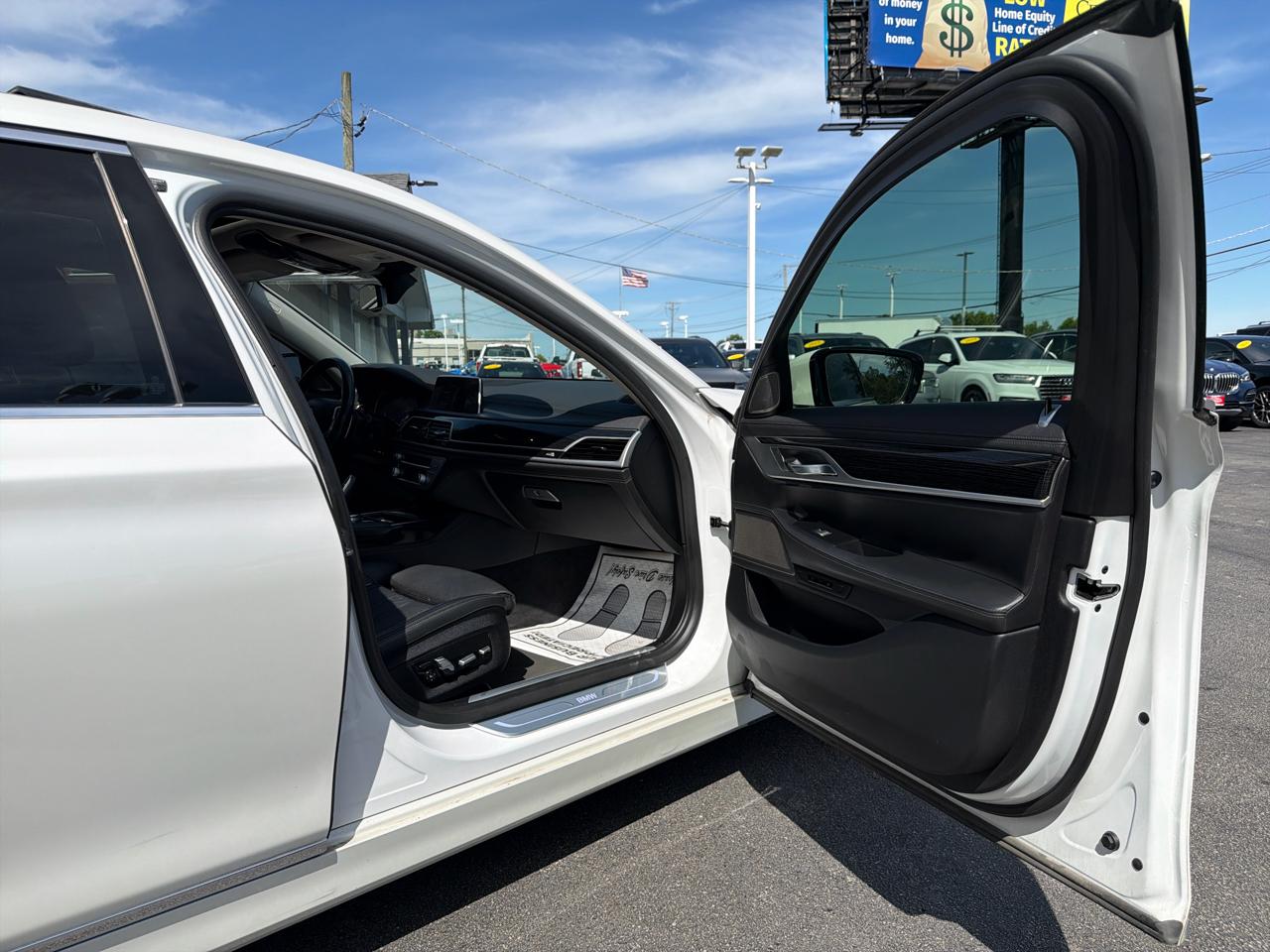 BMW 7 Series 750i xDrive Sedan 2019