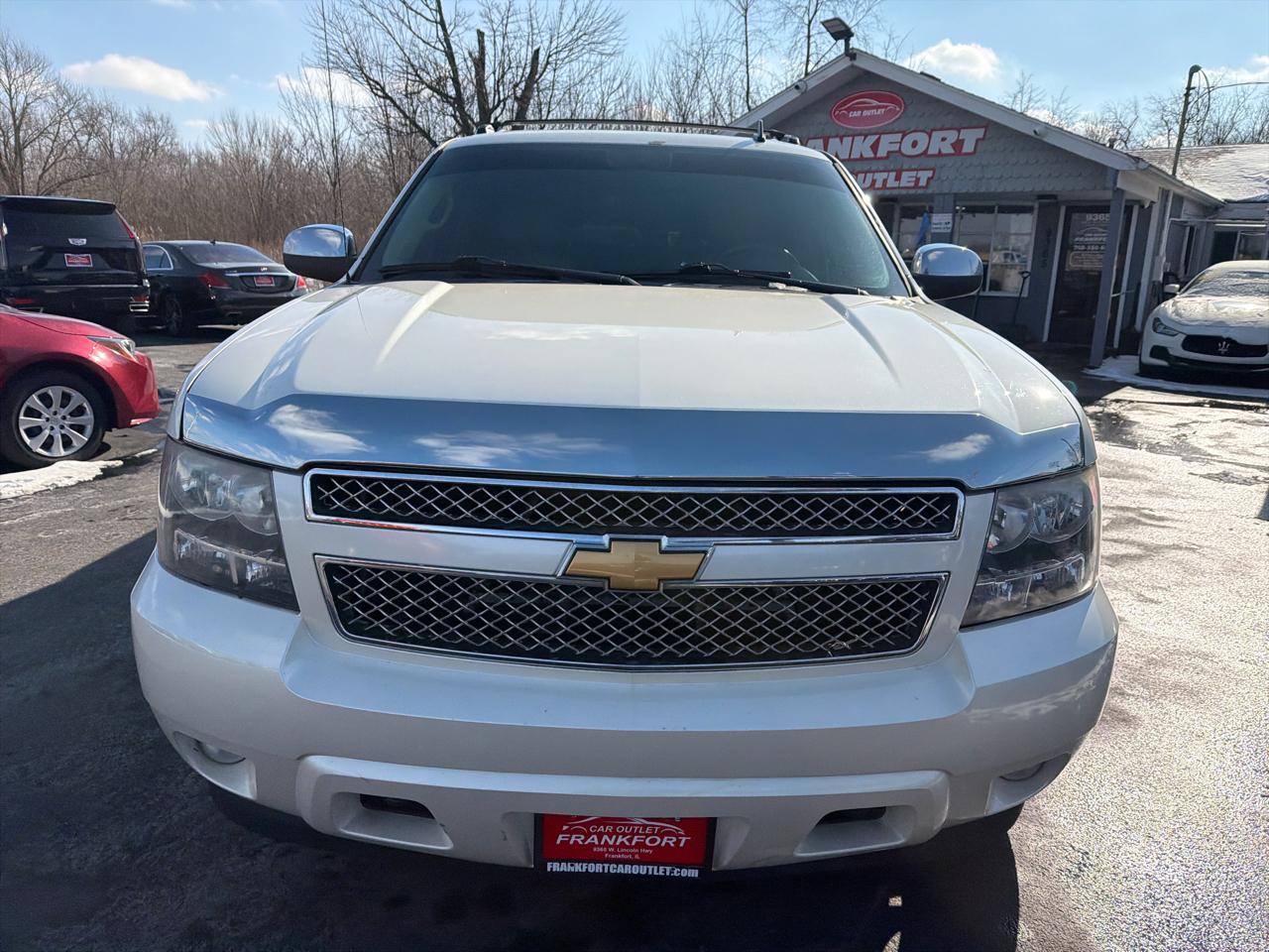 Chevrolet Avalanche 4WD Crew Cab LTZ 2013