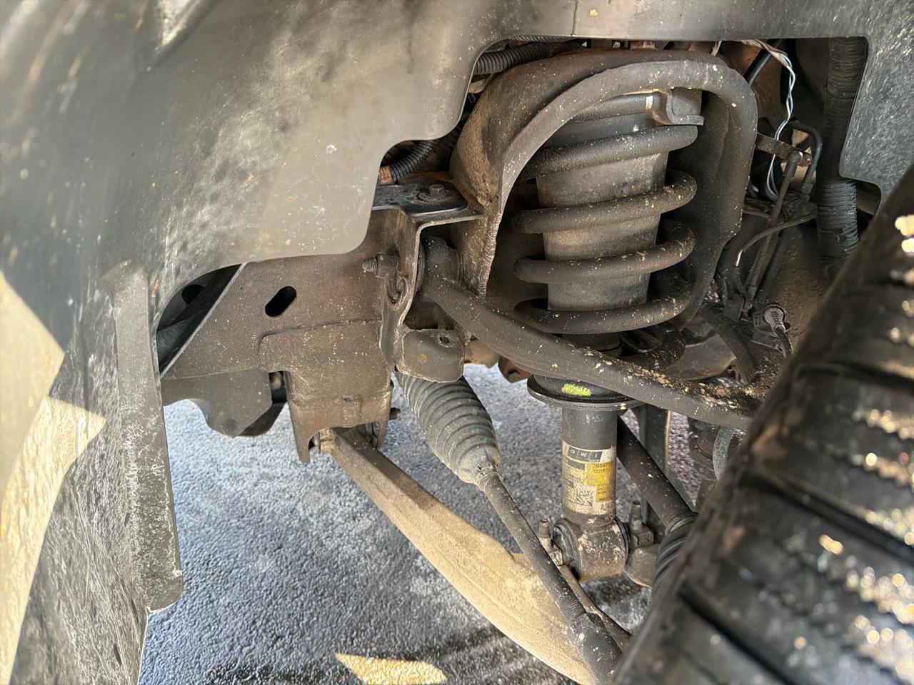 Chevrolet Avalanche 4WD Crew Cab LTZ 2013