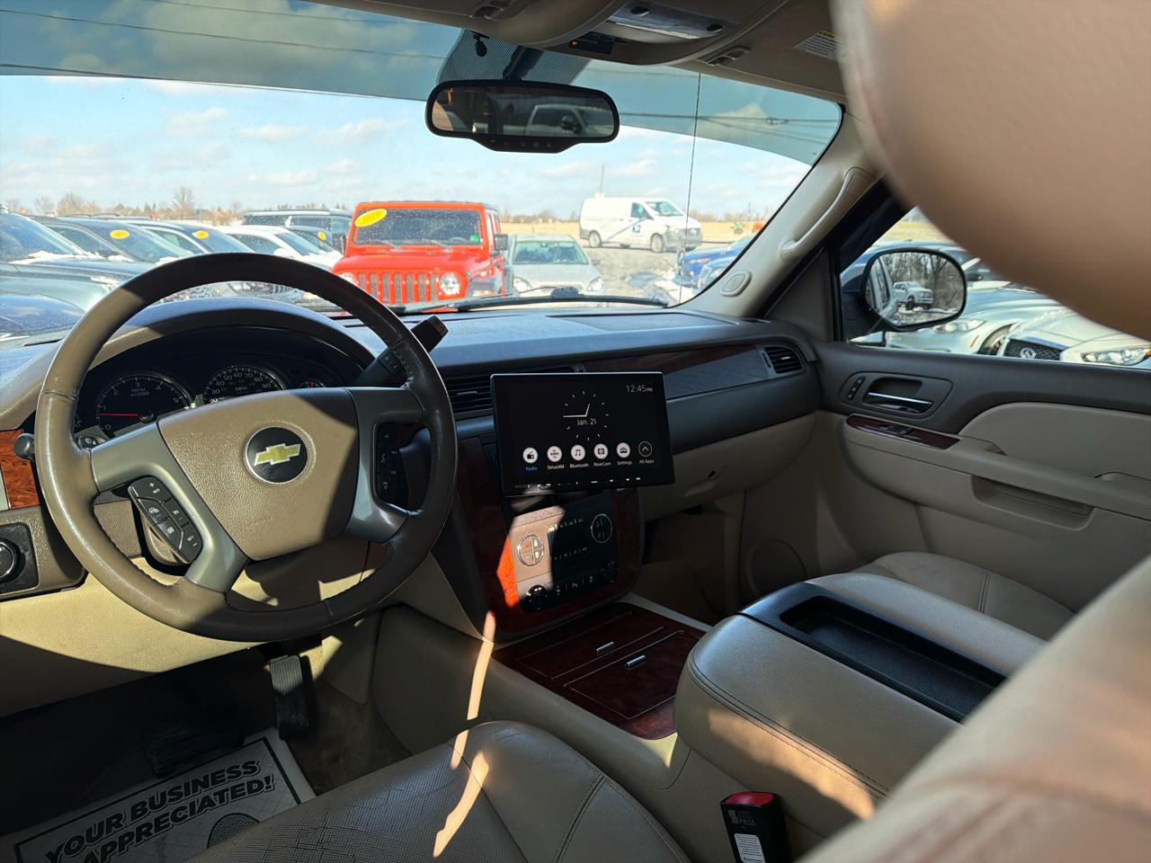 Chevrolet Avalanche 4WD Crew Cab LTZ 2013