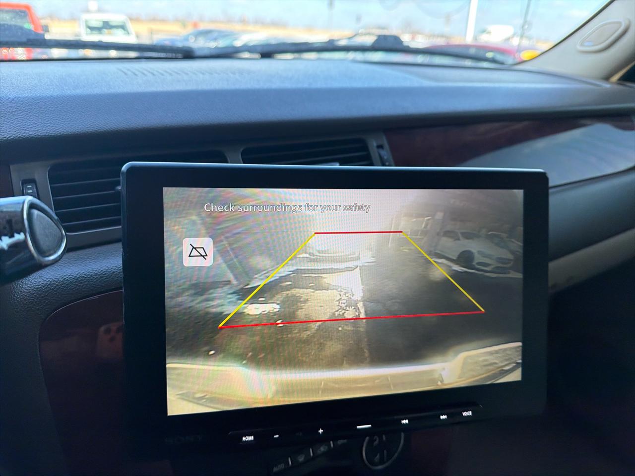 Chevrolet Avalanche 4WD Crew Cab LTZ 2013