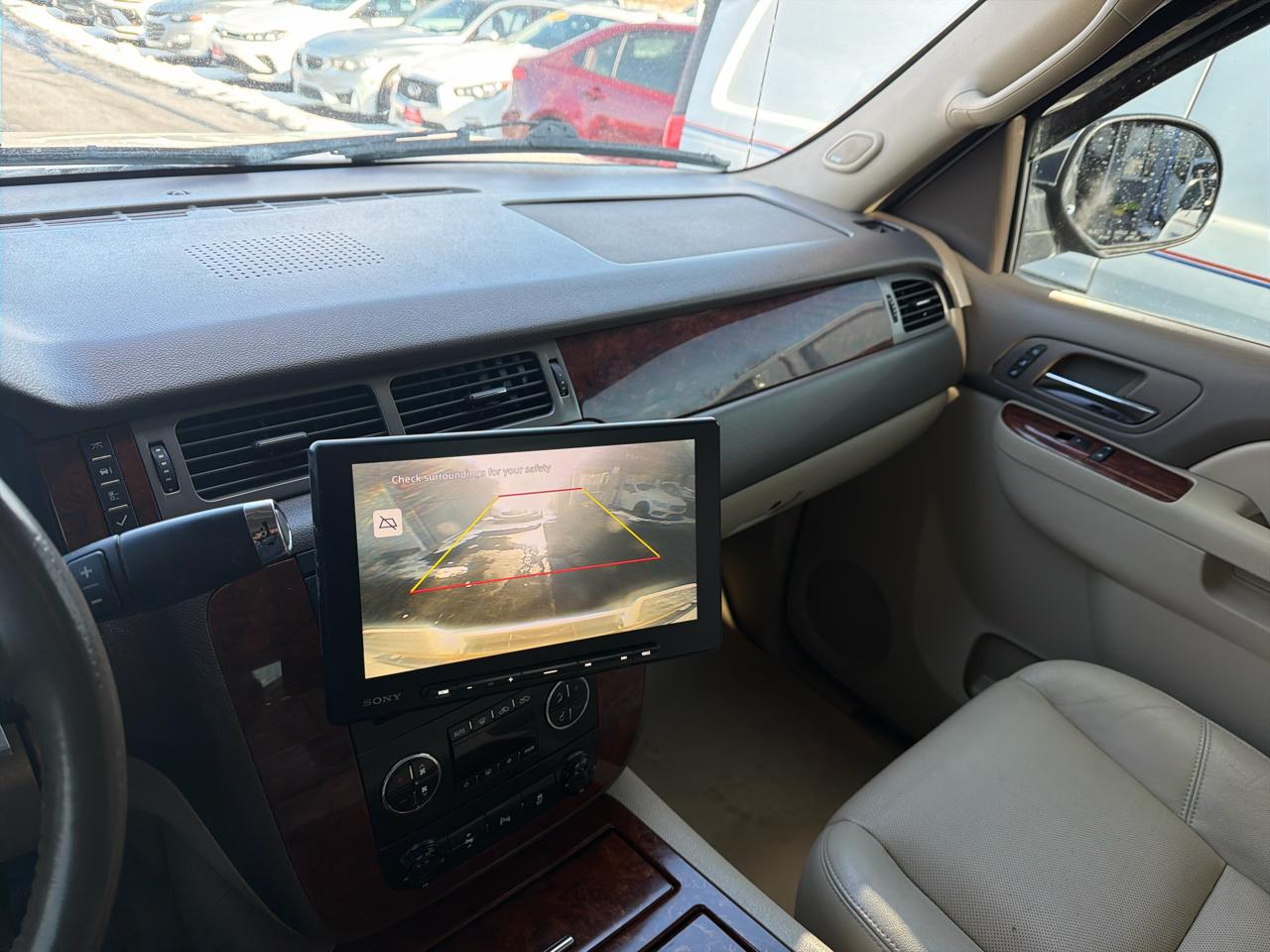 Chevrolet Avalanche 4WD Crew Cab LTZ 2013