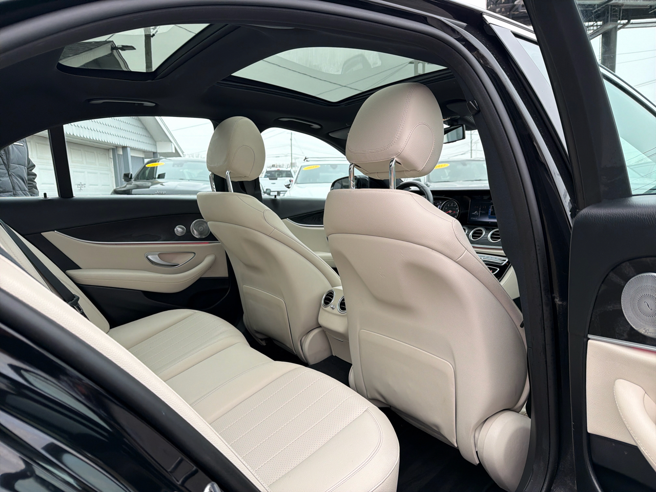 Mercedes-Benz E-Class E 300 Sport 4MATIC Sedan 2017