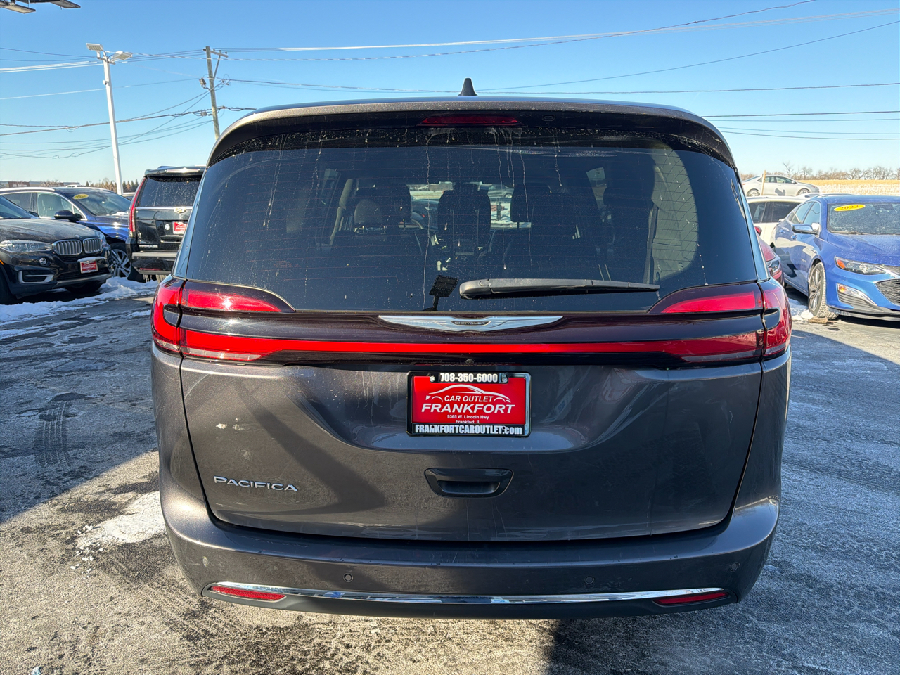 Chrysler Pacifica Touring L FWD 2023