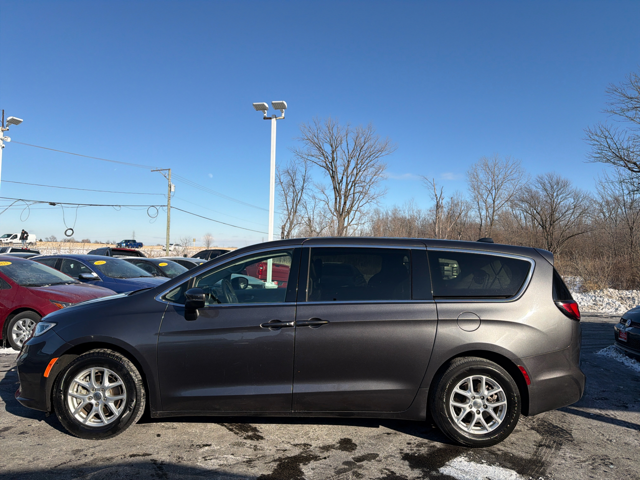 Chrysler Pacifica Touring L FWD 2023