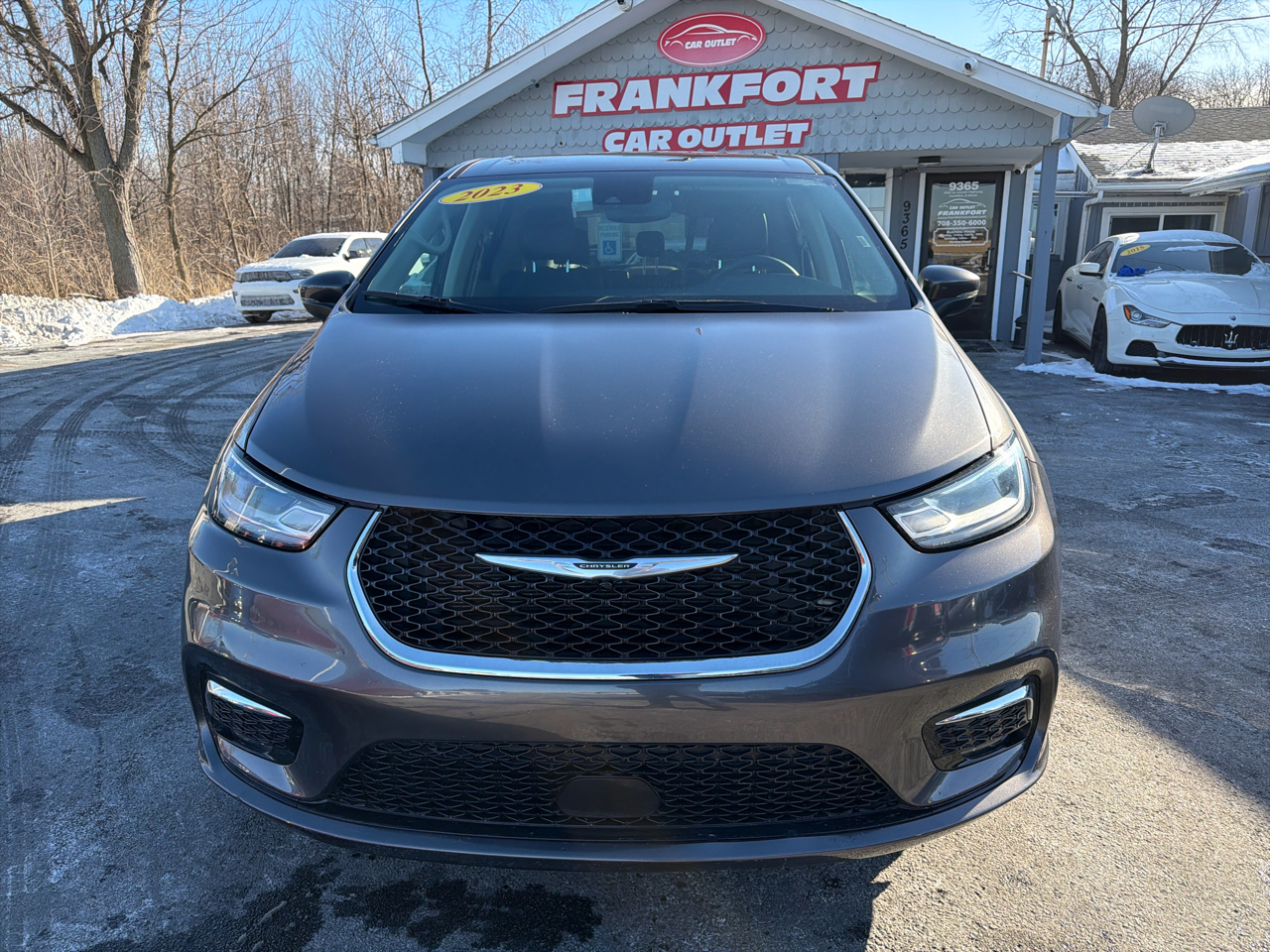 Chrysler Pacifica Touring L FWD 2023