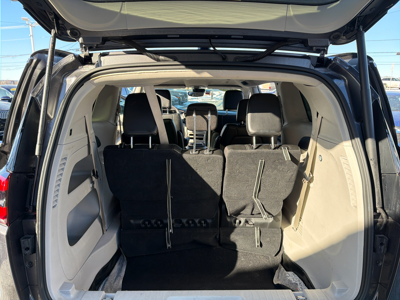 Chrysler Pacifica Touring L FWD 2023