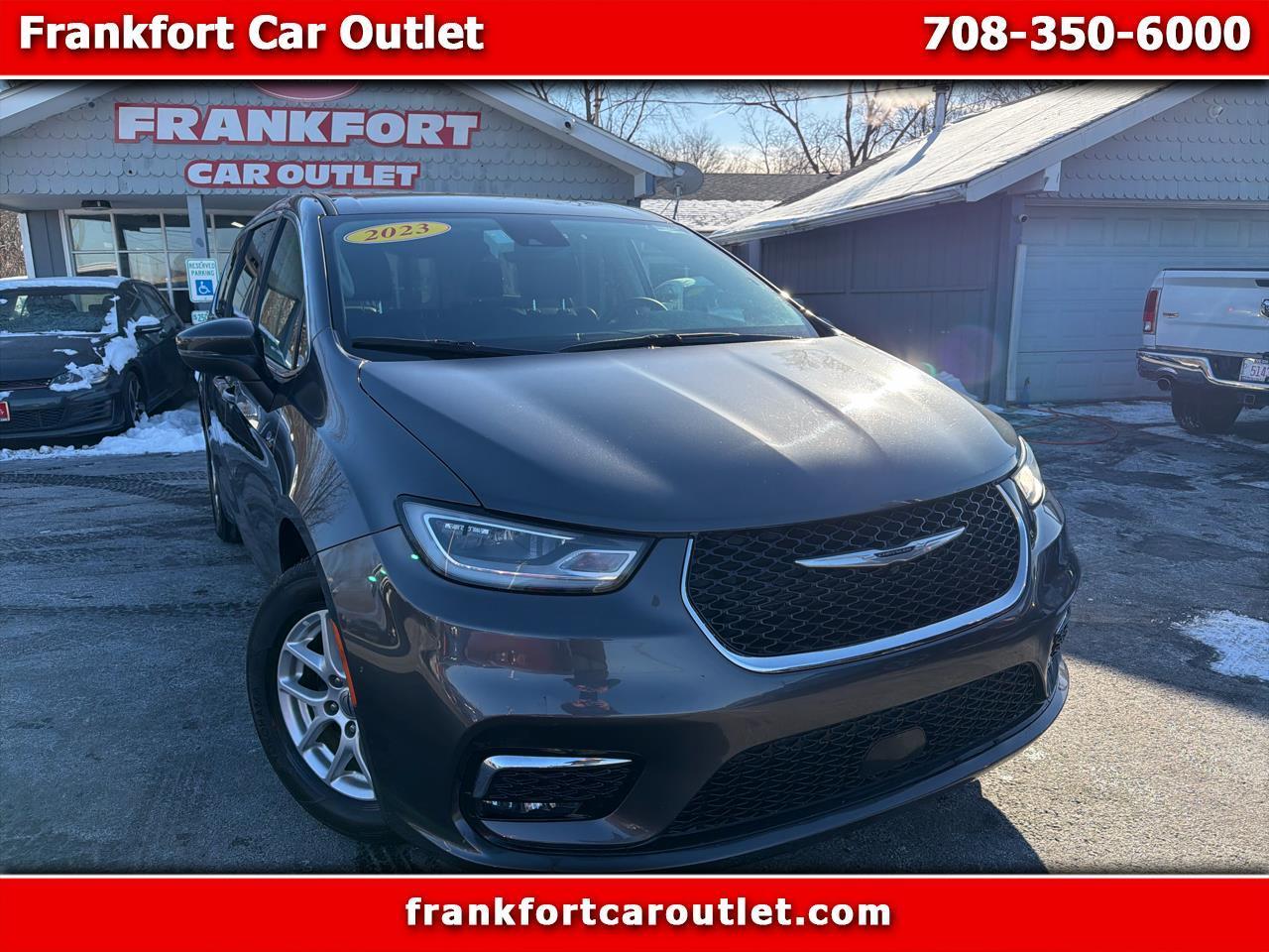 Chrysler Pacifica Touring L FWD 2023