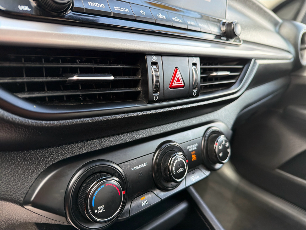 Kia Forte LXS IVT 2020