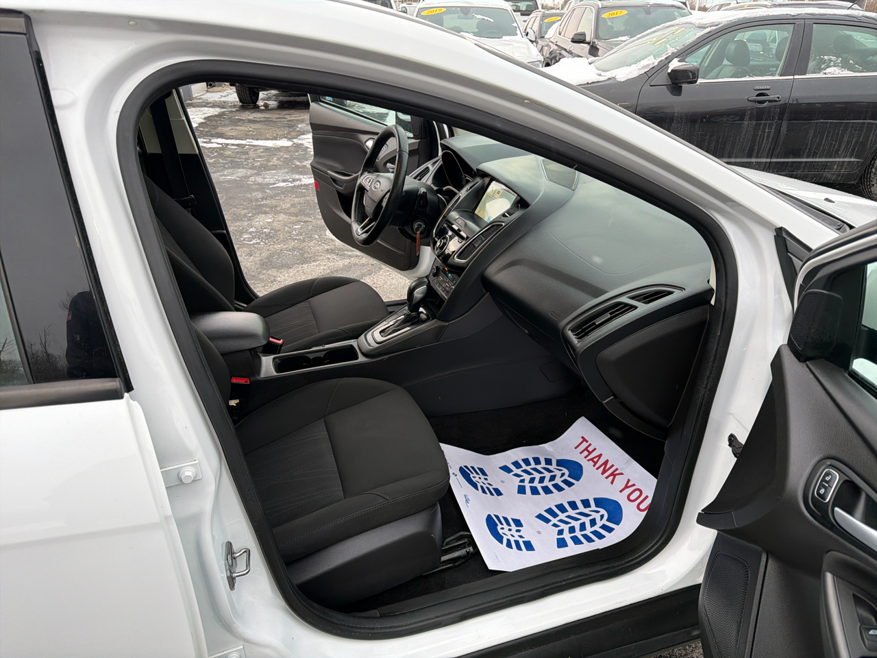 Ford Focus SEL Sedan 2017