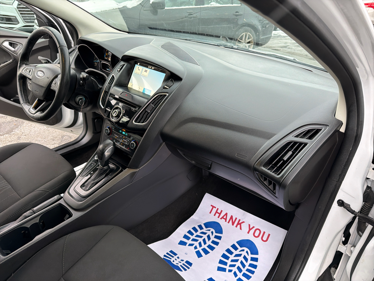 Ford Focus SEL Sedan 2017