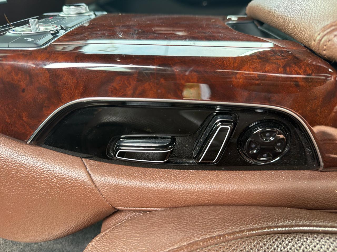 Audi A8 L 4dr Sdn 2012