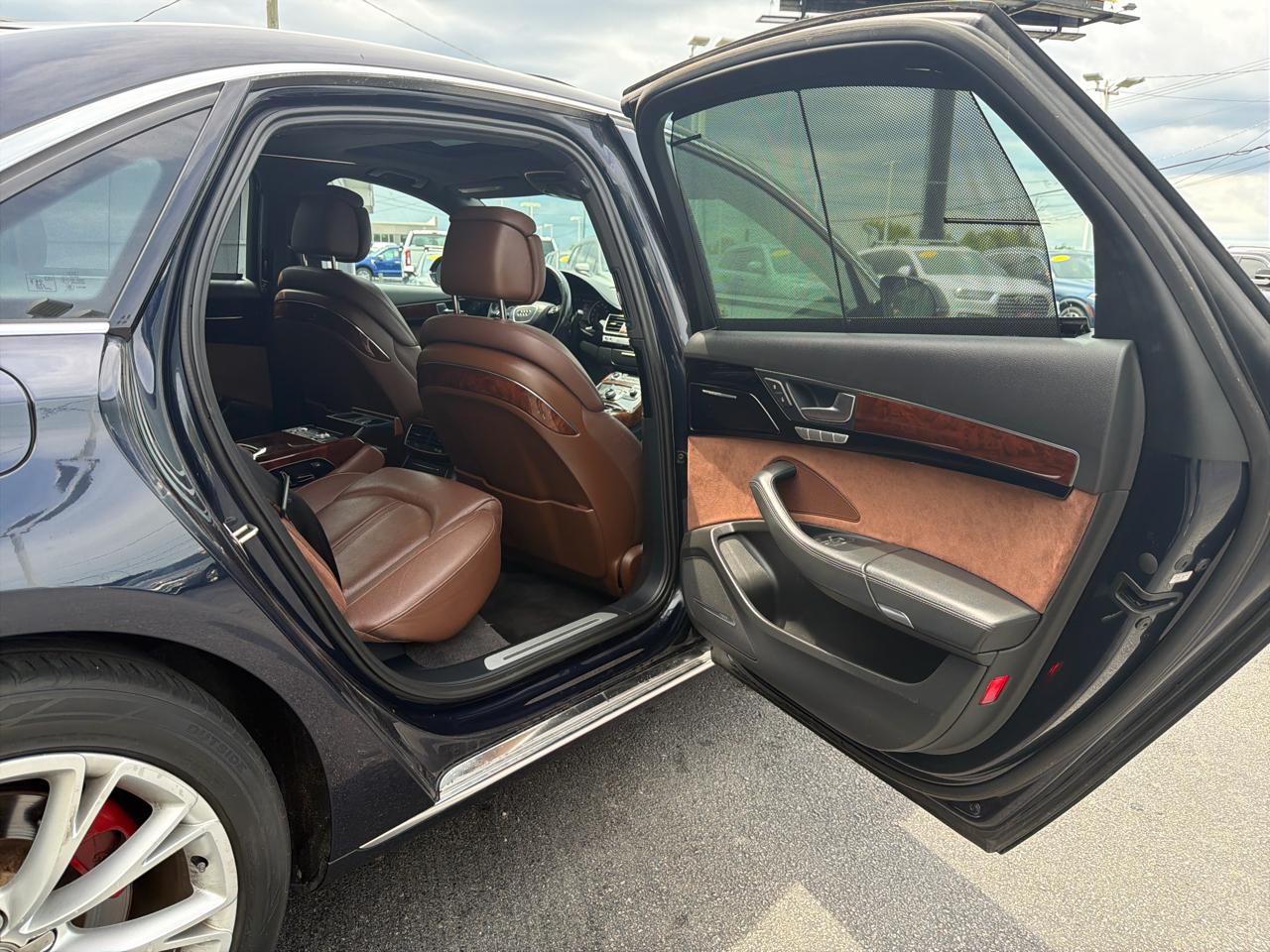 Audi A8 L 4dr Sdn 2012