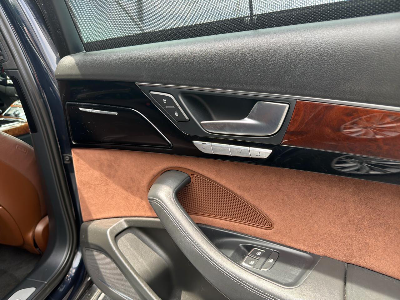 Audi A8 L 4dr Sdn 2012