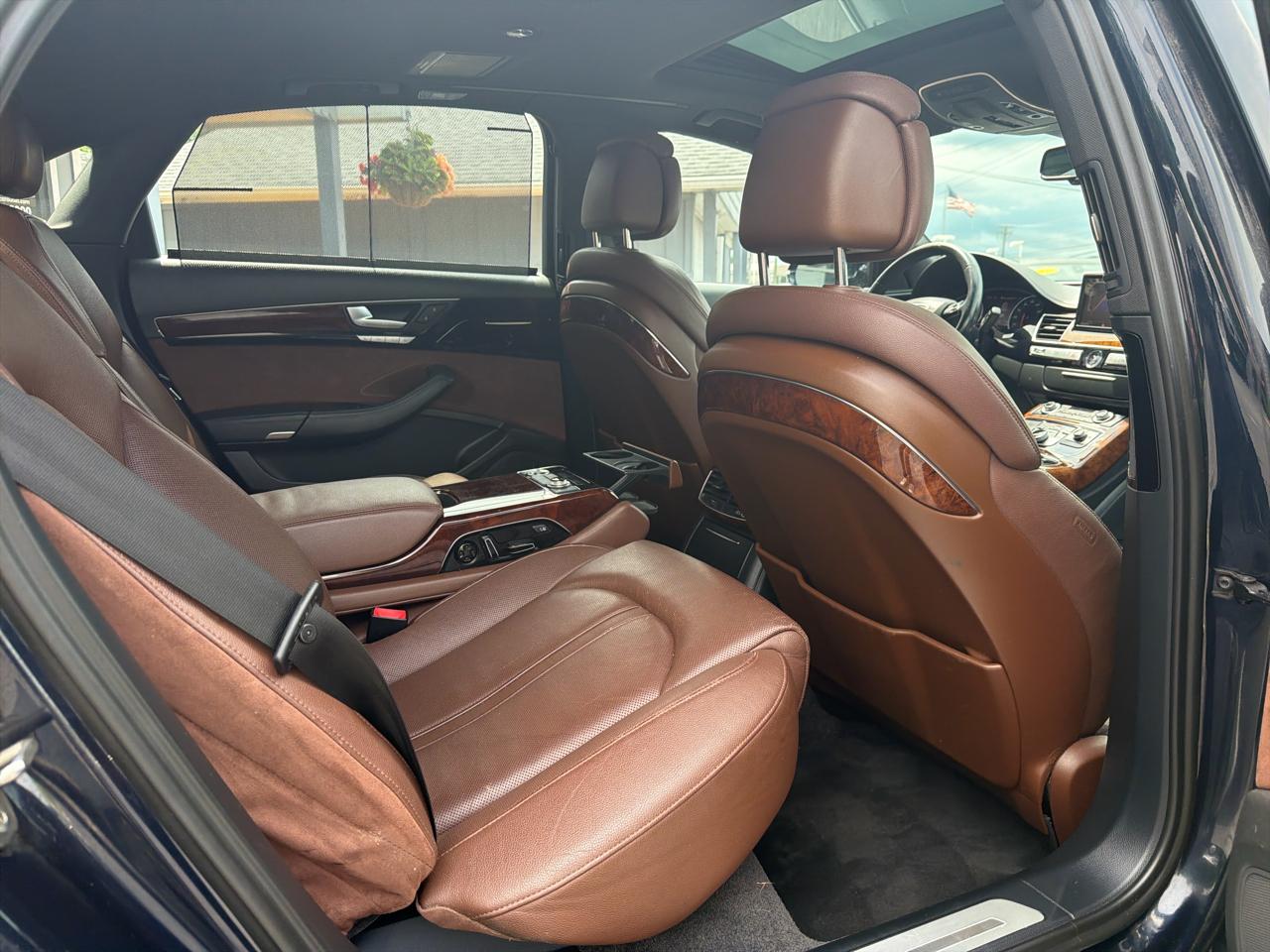 Audi A8 L 4dr Sdn 2012