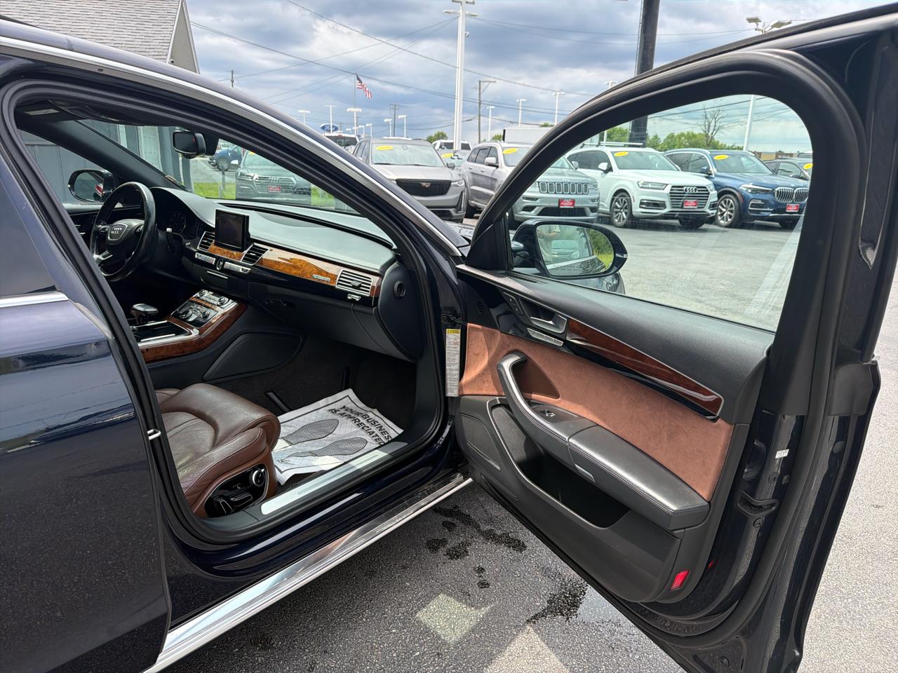 Audi A8 L 4dr Sdn 2012