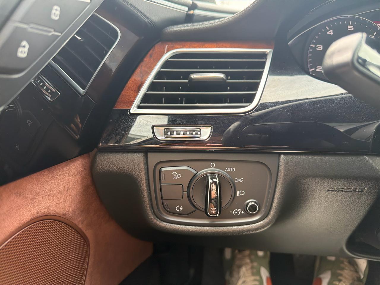 Audi A8 L 4dr Sdn 2012