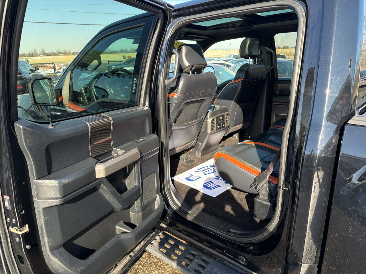 Ford F-150 Raptor 4WD SuperCrew 5.5' Box 2017