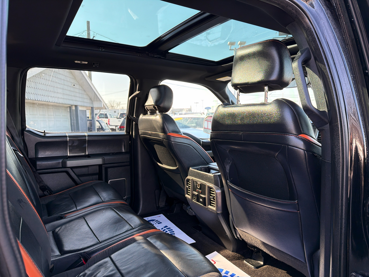 Ford F-150 Raptor 4WD SuperCrew 5.5' Box 2017