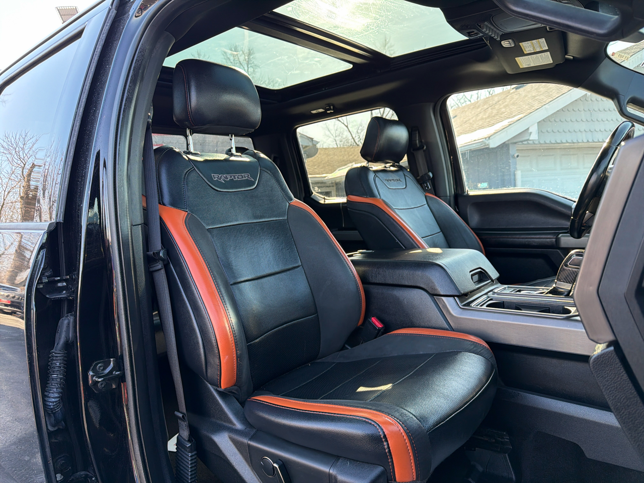 Ford F-150 Raptor 4WD SuperCrew 5.5' Box 2017