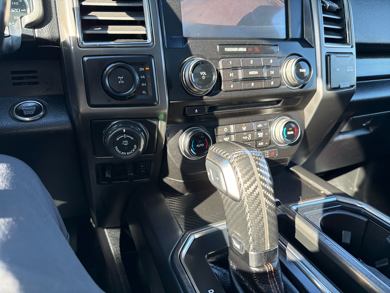 Ford F-150 Raptor 4WD SuperCrew 5.5' Box 2017