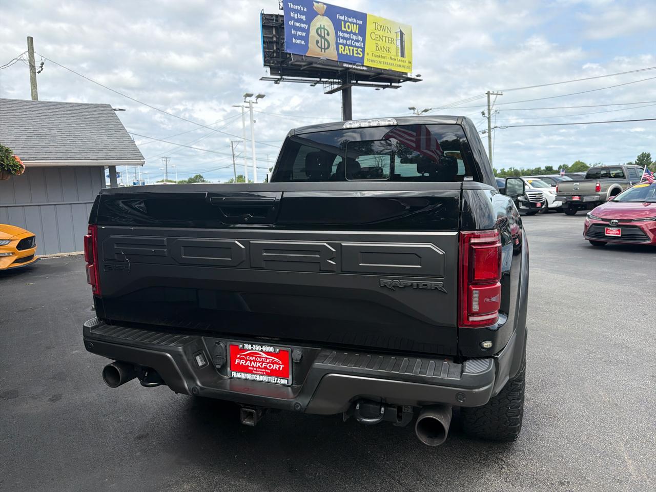 Ford F-150 Raptor 4WD SuperCrew 5.5' Box 2017