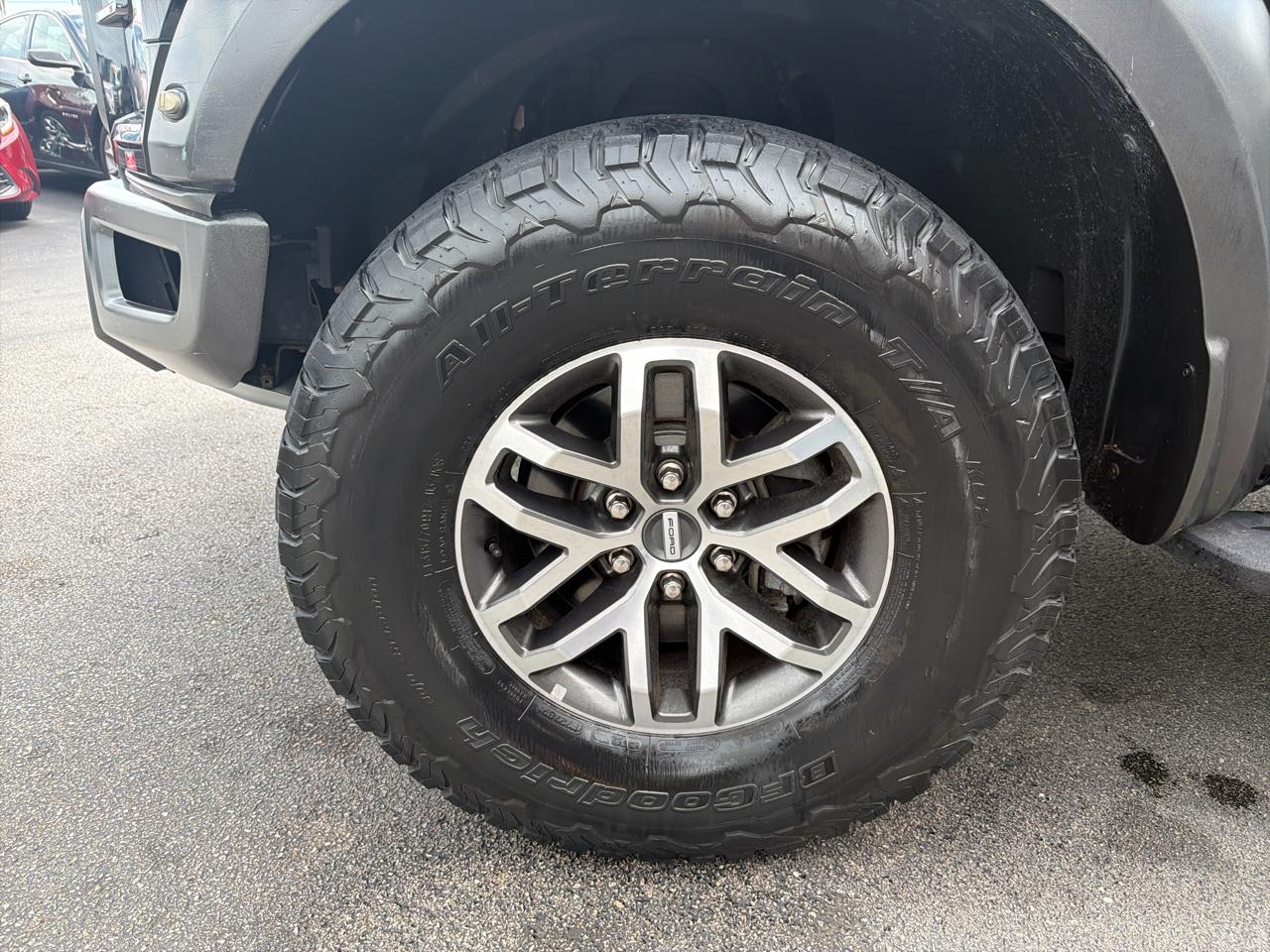 Ford F-150 Raptor 4WD SuperCrew 5.5' Box 2017