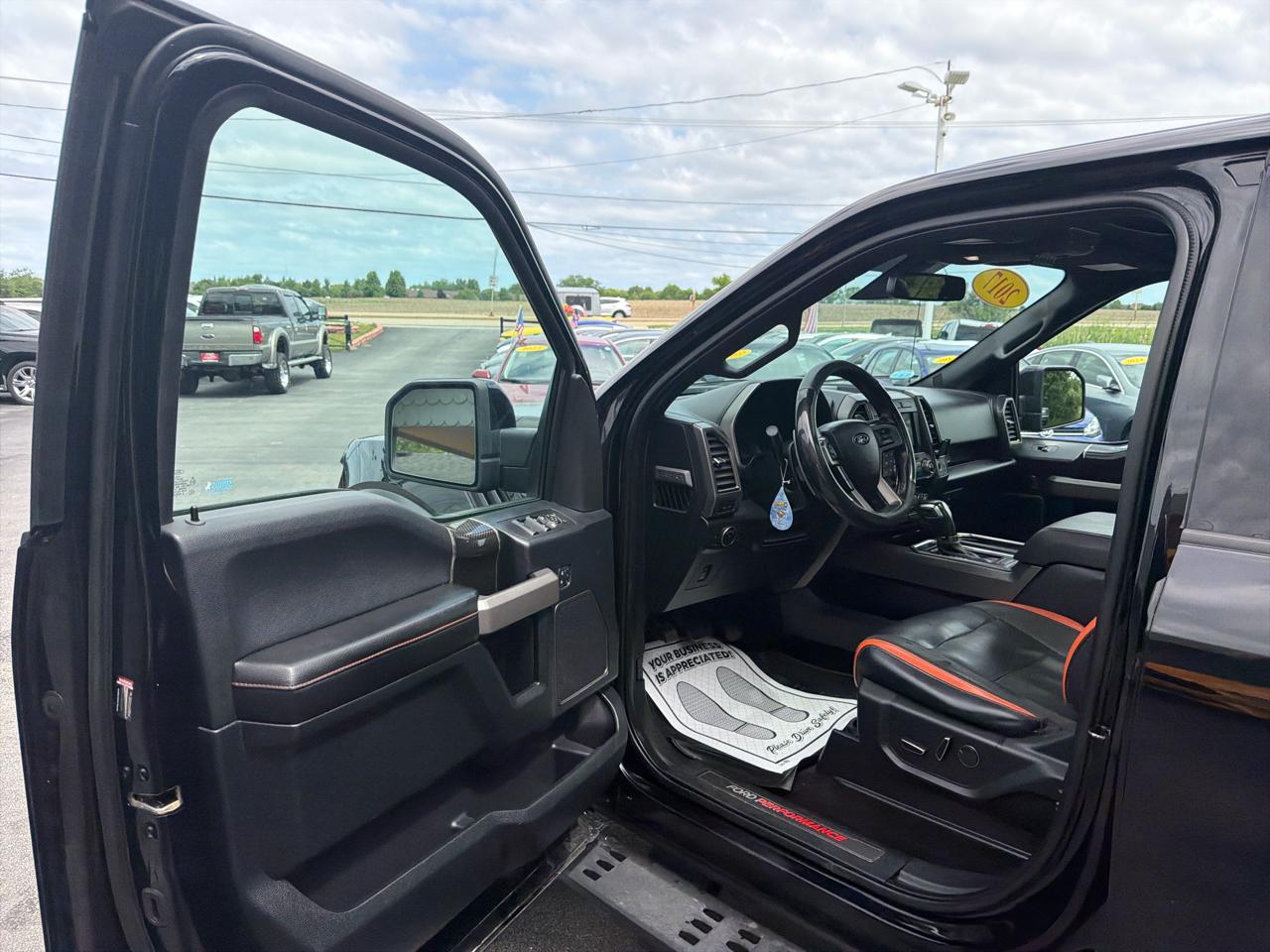 Ford F-150 Raptor 4WD SuperCrew 5.5' Box 2017