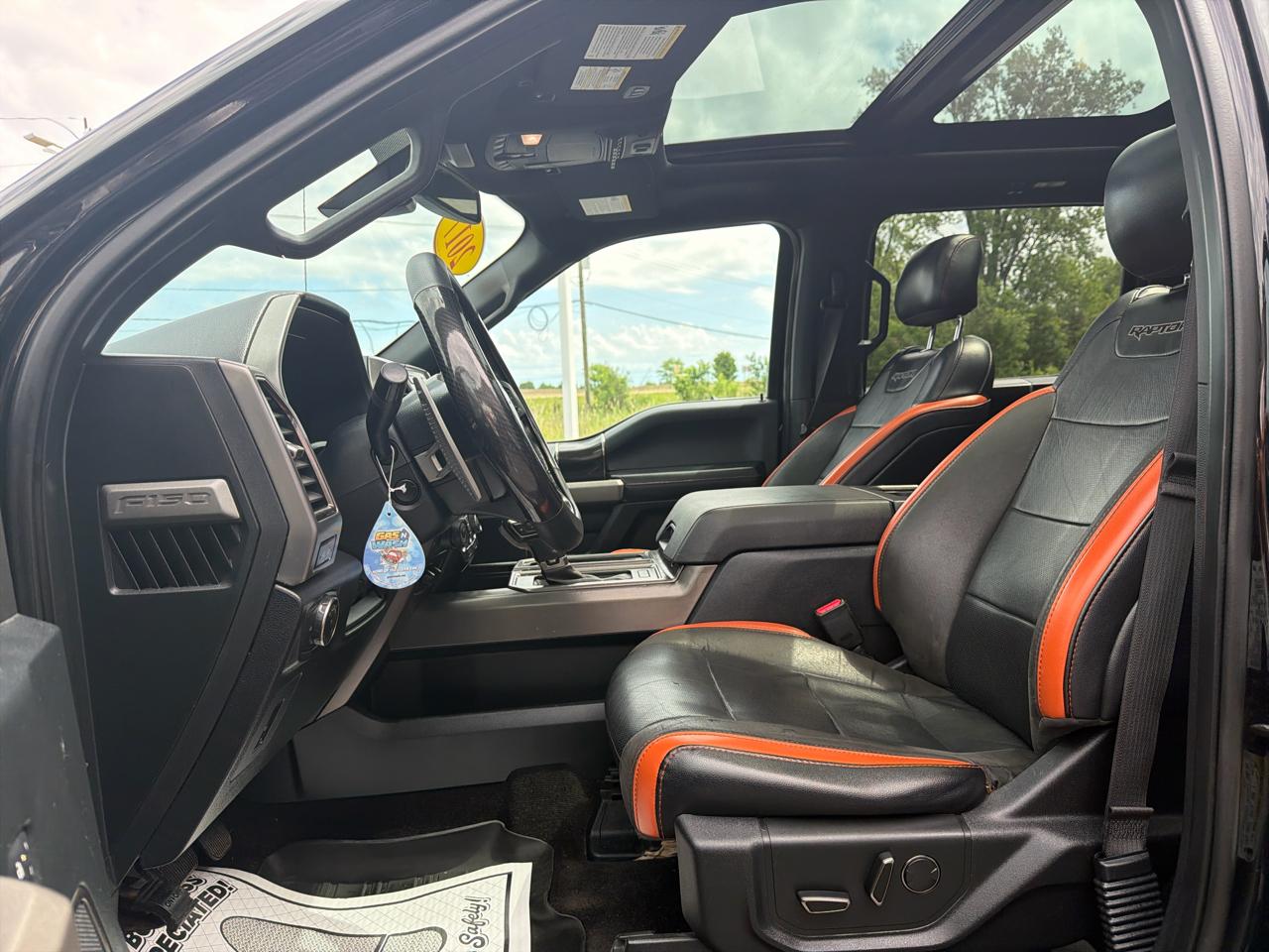 Ford F-150 Raptor 4WD SuperCrew 5.5' Box 2017