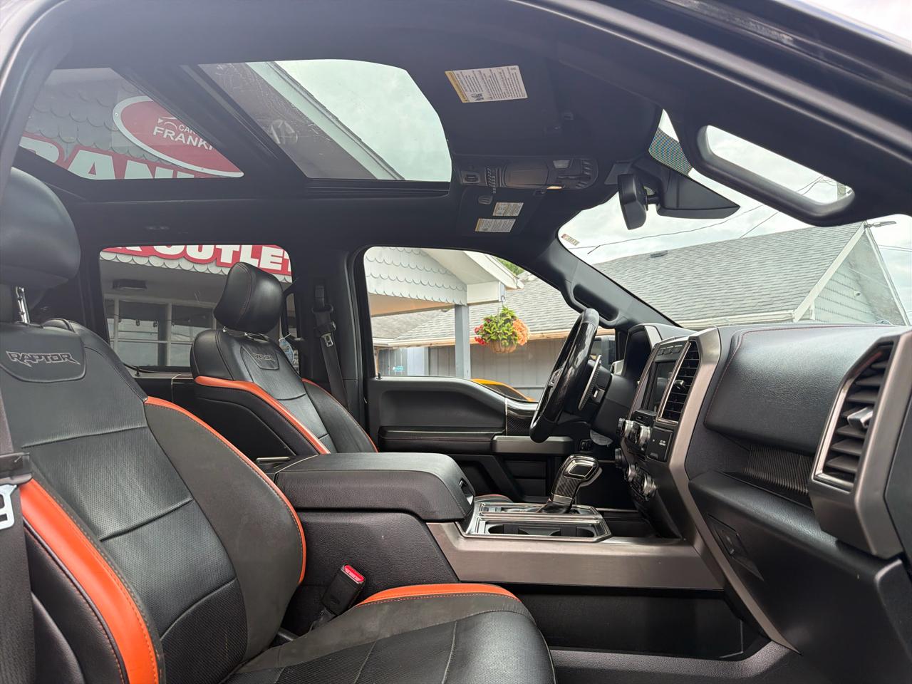 Ford F-150 Raptor 4WD SuperCrew 5.5' Box 2017