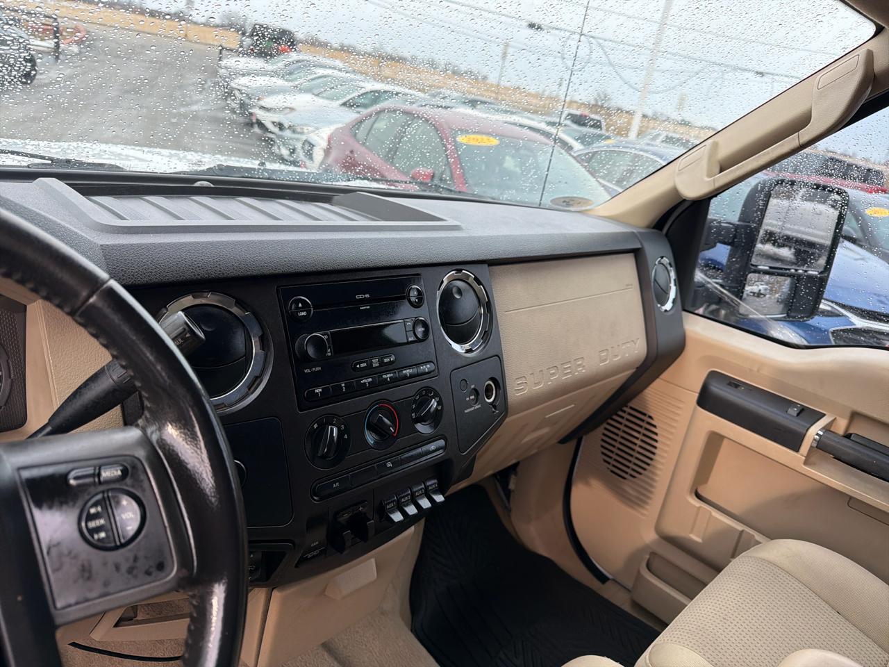 Ford Super Duty F-350 DRW 2WD Reg Cab 165" WB 84" CA XLT 2008