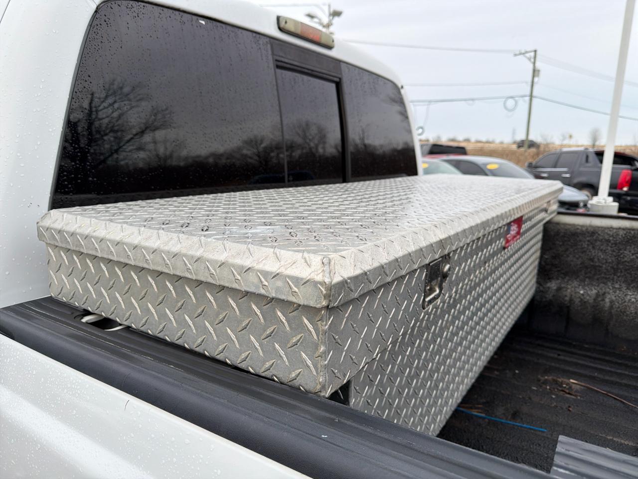 Ford Super Duty F-350 DRW 2WD Reg Cab 165" WB 84" CA XLT 2008