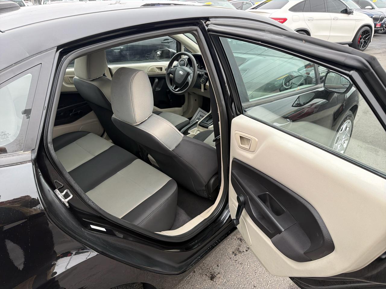 Ford Fiesta 4dr Sdn S 2011