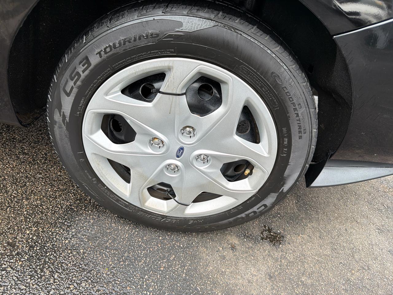 Ford Fiesta 4dr Sdn S 2011