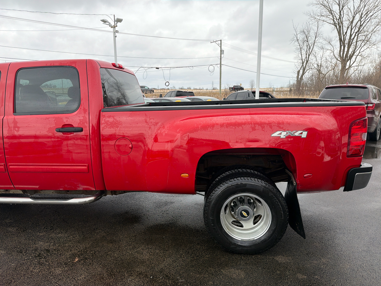 Chevrolet Silverado 3500HD 4WD Crew Cab 167.7" DRW LT 2011