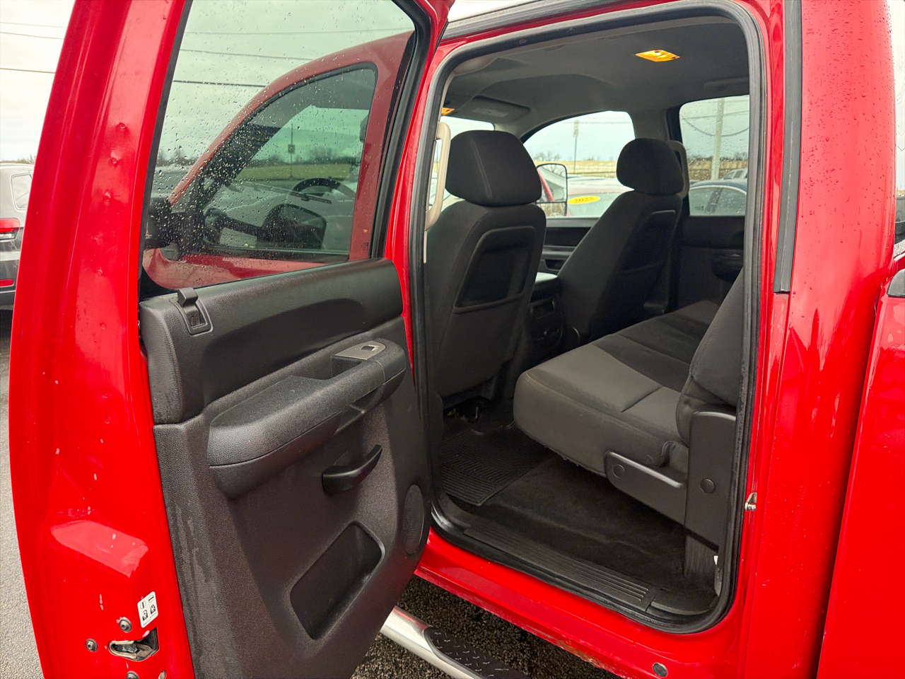 Chevrolet Silverado 3500HD 4WD Crew Cab 167.7" DRW LT 2011