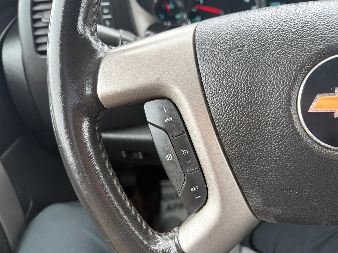 Chevrolet Silverado 3500HD 4WD Crew Cab 167.7" DRW LT 2011